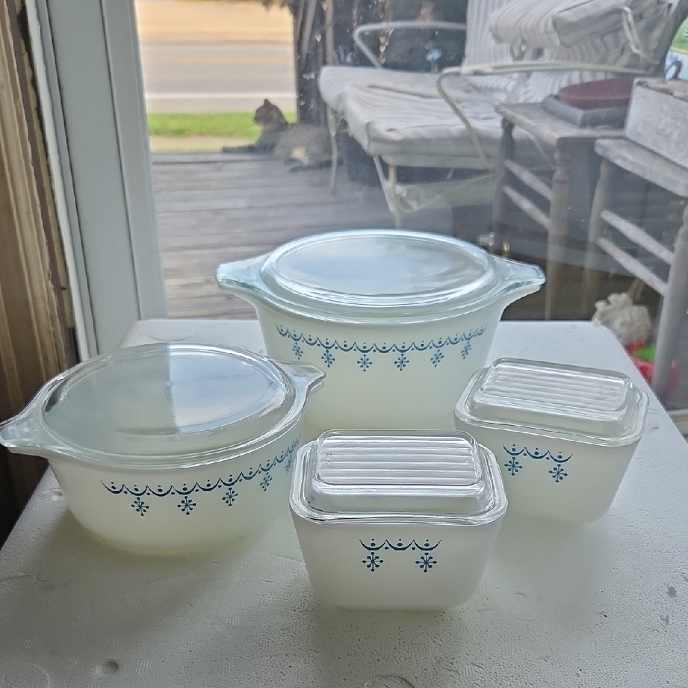 Snow Flake Garland Pyrex Storge 10pc Containers Cookware Lids Vintage Rare
